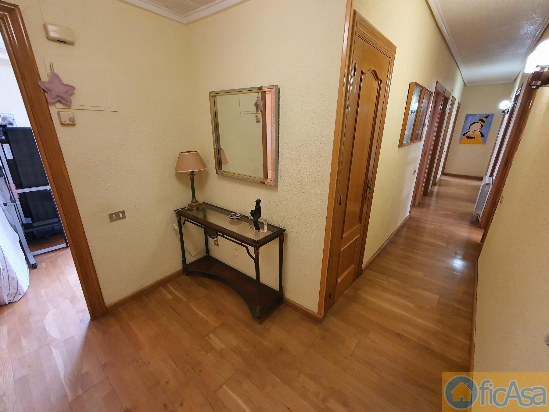 For sale of flat in Castellón