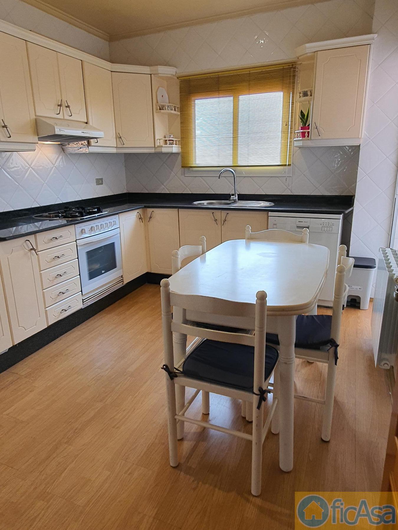 For sale of flat in Castellón