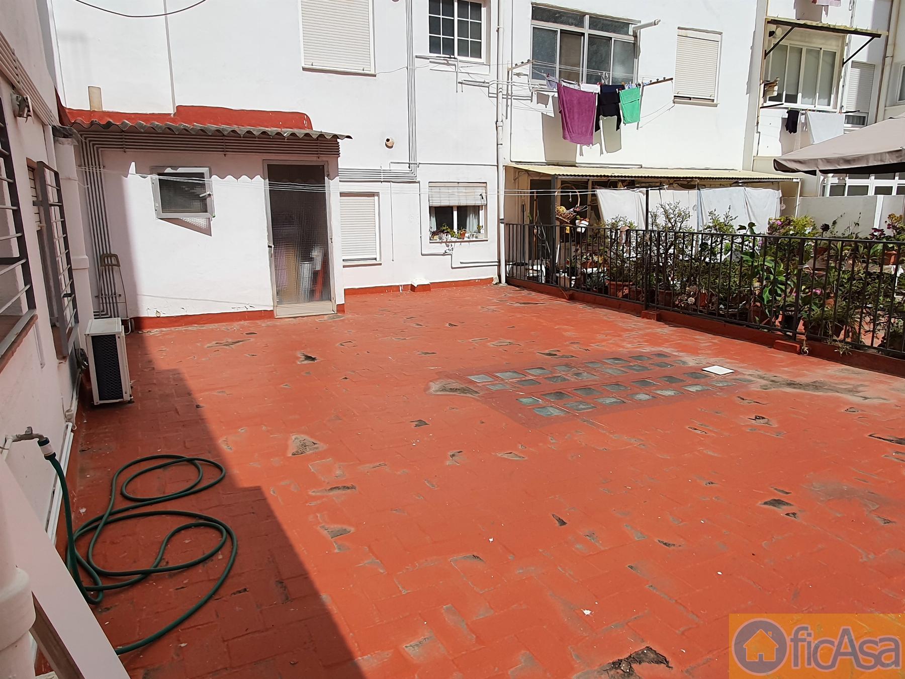 For sale of flat in Castellón