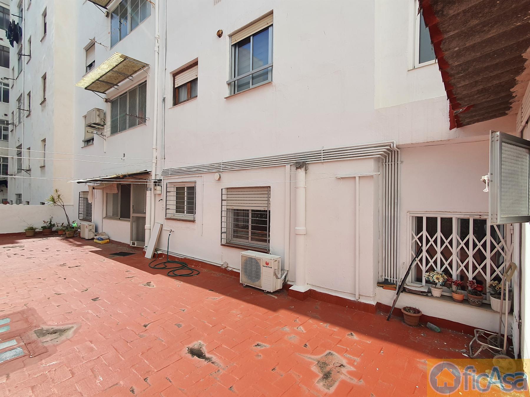 For sale of flat in Castellón