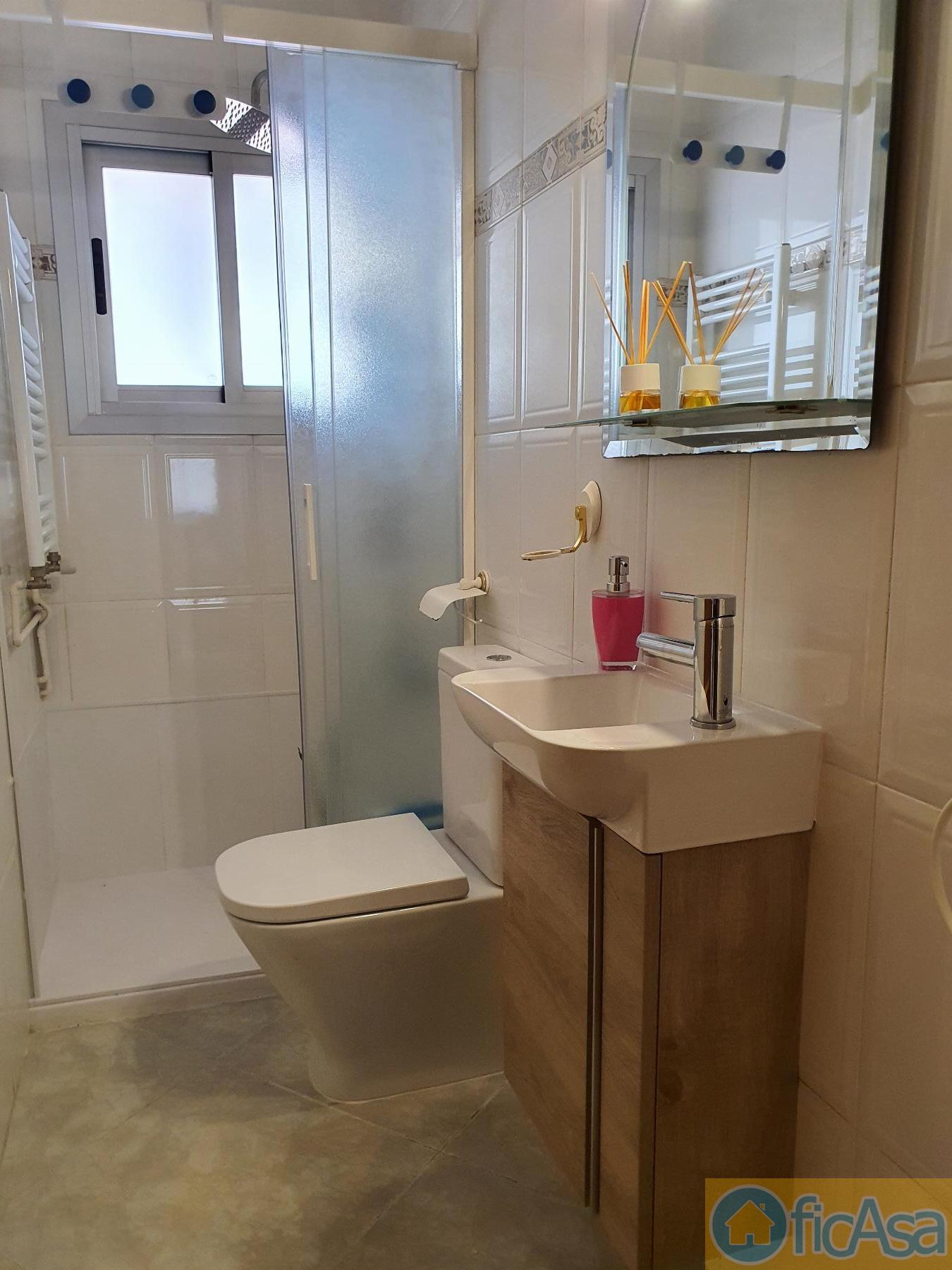 For sale of flat in Castellón