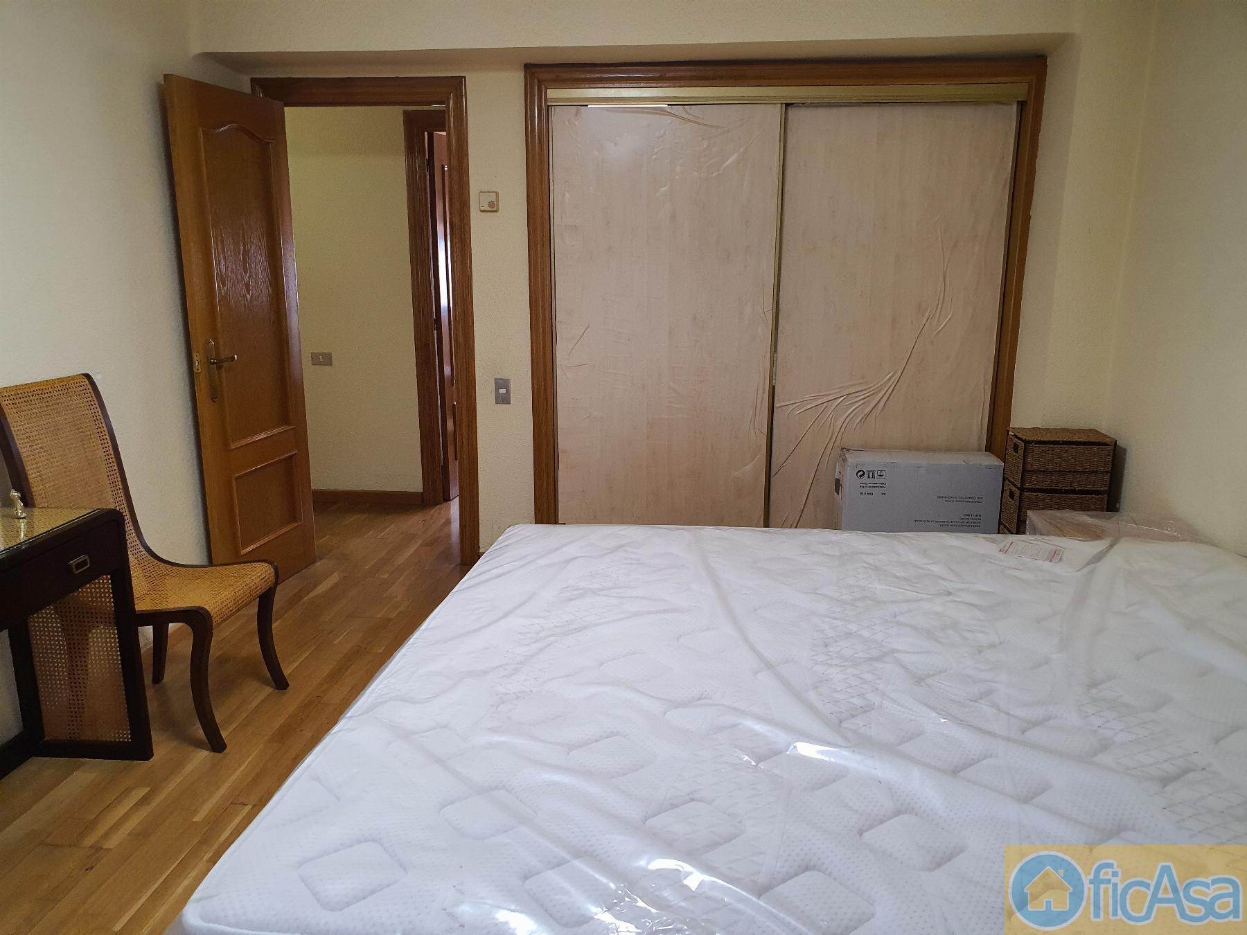 For sale of flat in Castellón