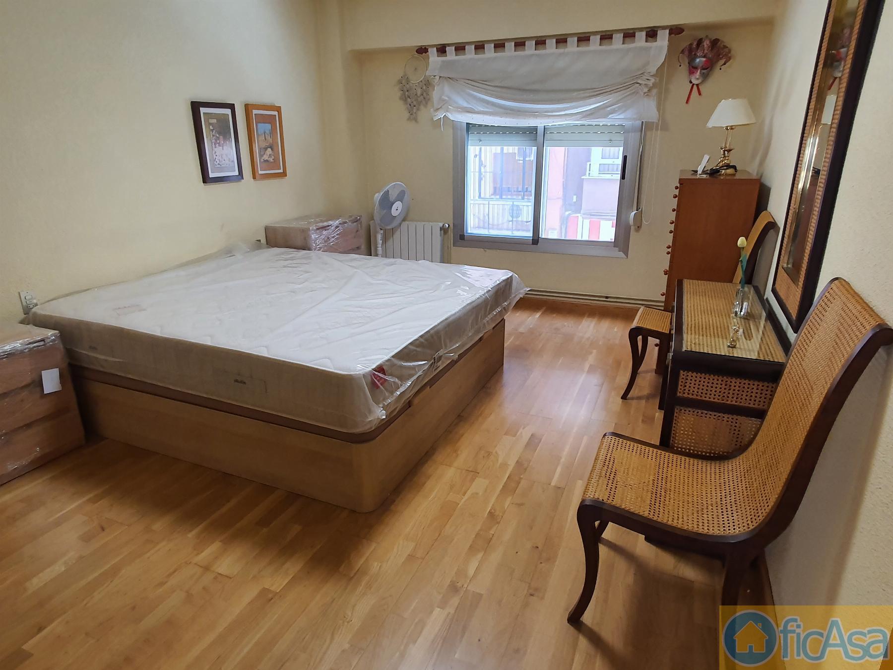 For sale of flat in Castellón
