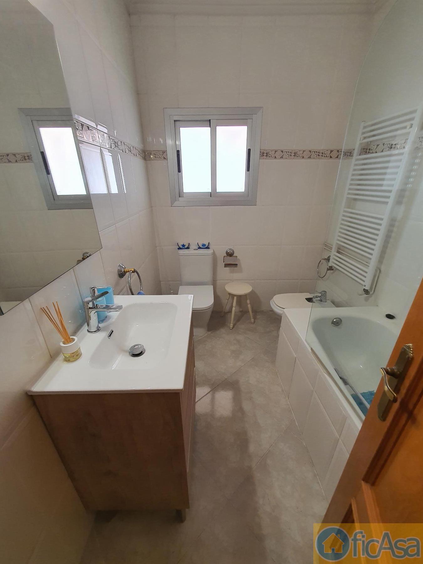 For sale of flat in Castellón