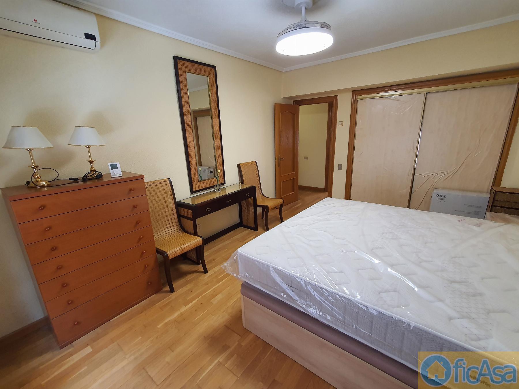 For sale of flat in Castellón