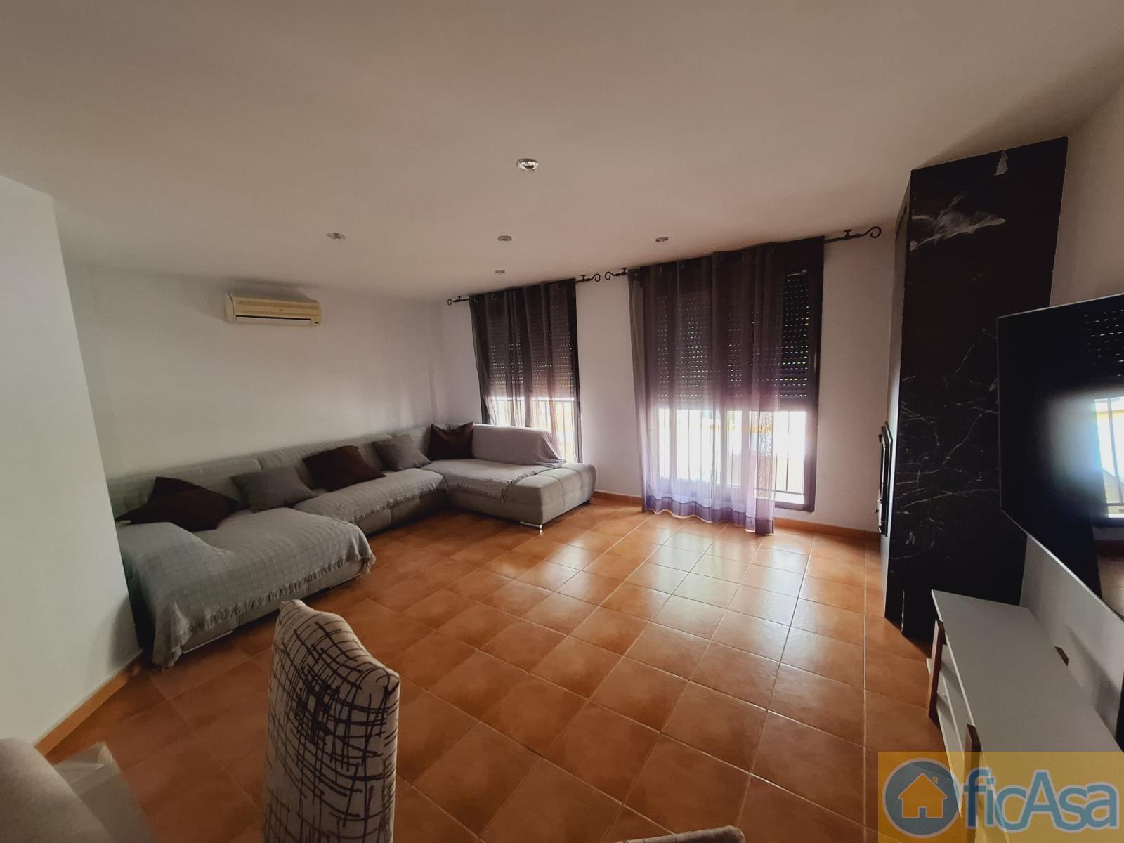 For sale of house in Almazora