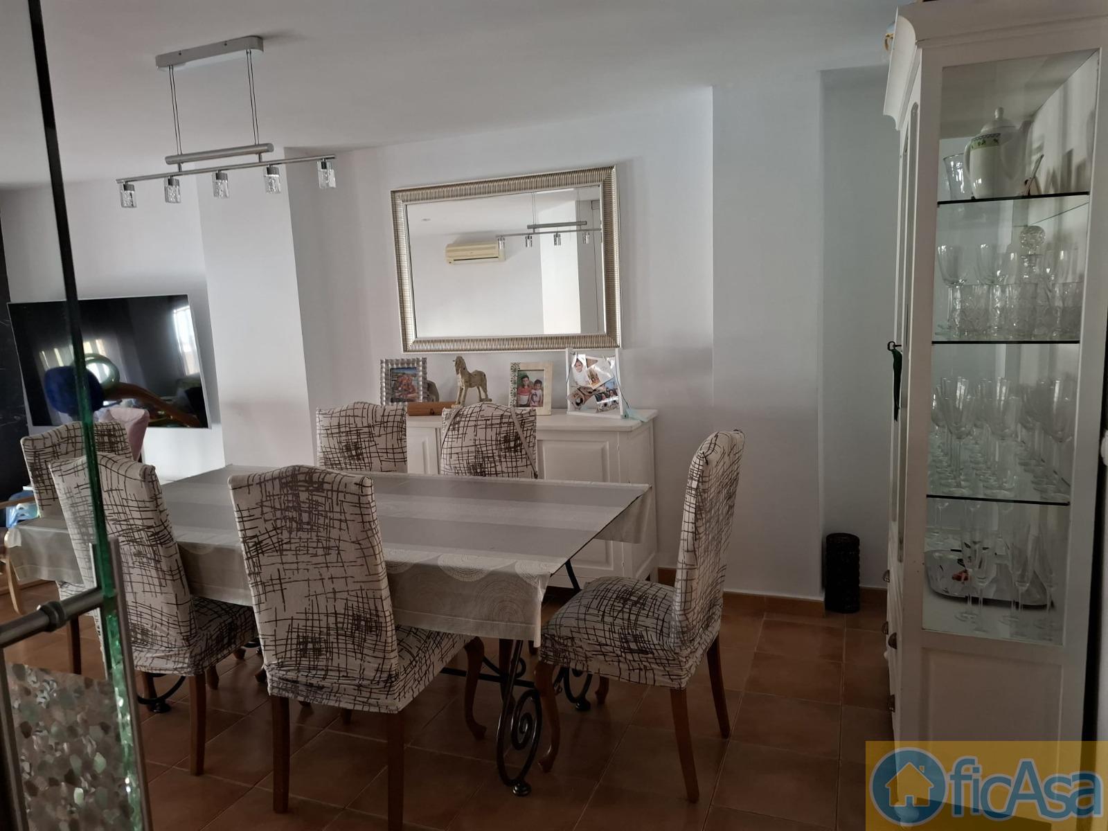 For sale of house in Almazora