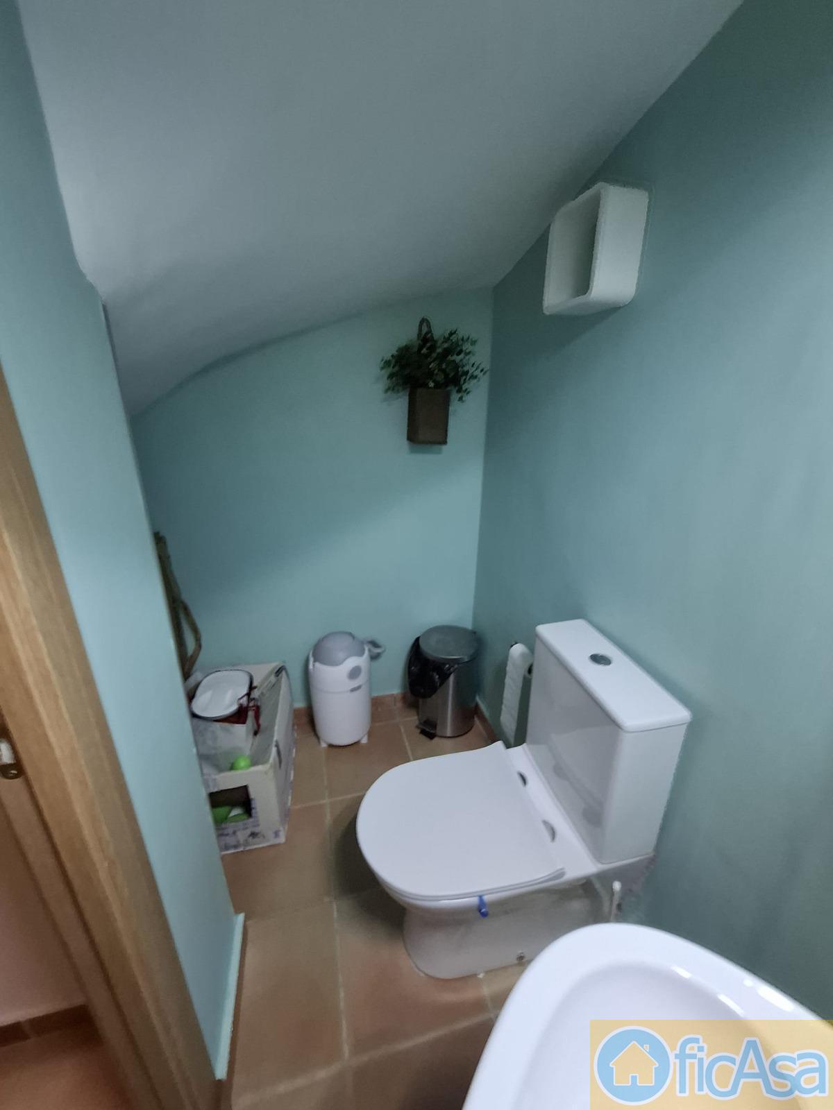 For sale of house in Almazora