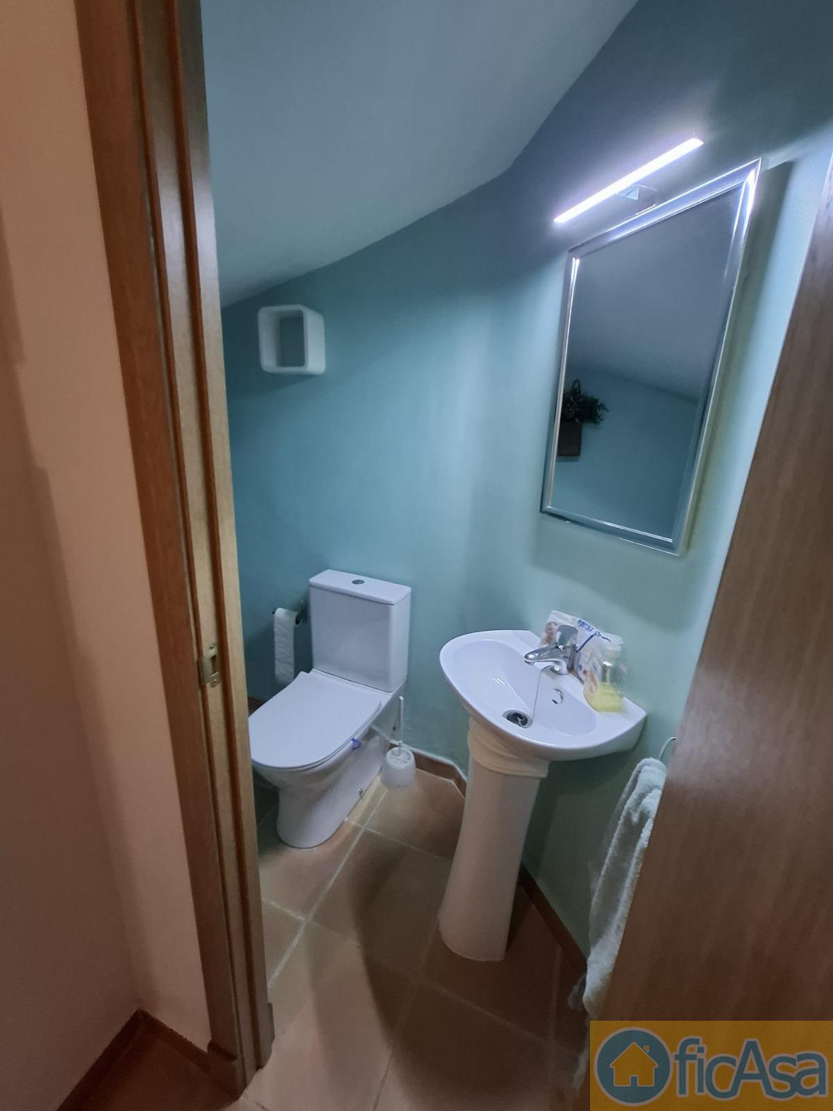 For sale of house in Almazora