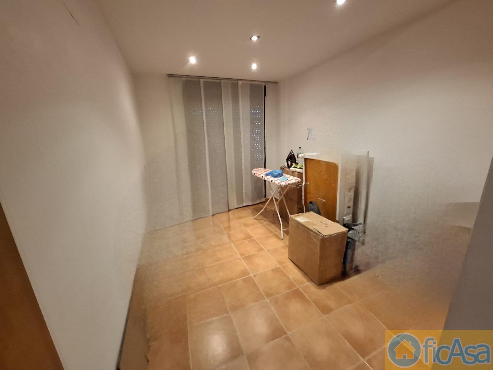 For sale of house in Almazora