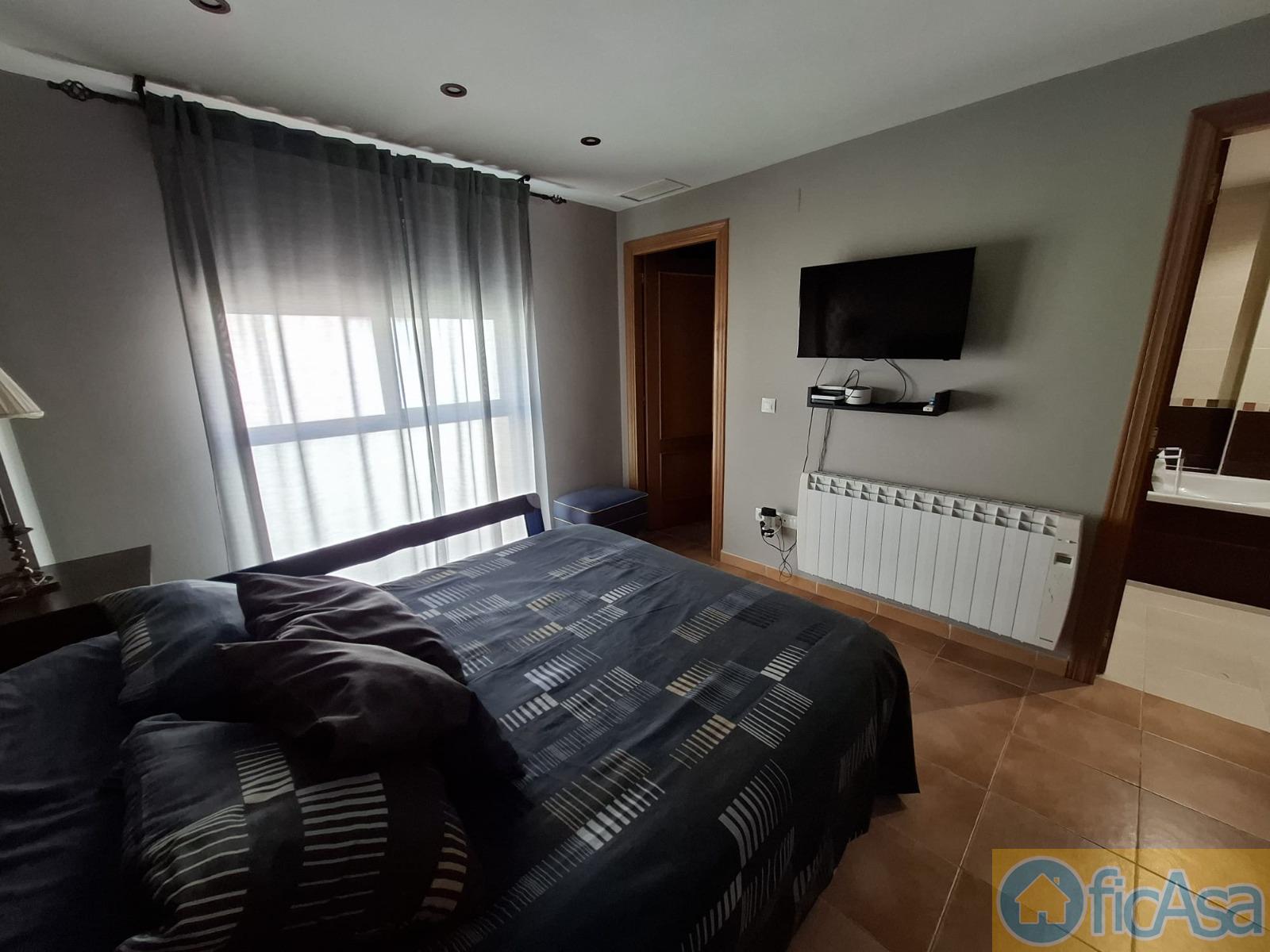 For sale of house in Almazora