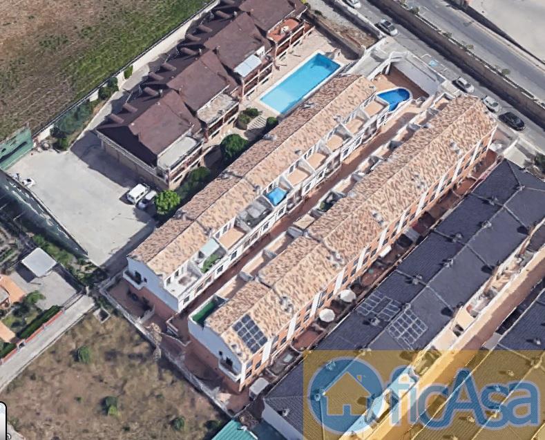 For sale of house in Almazora