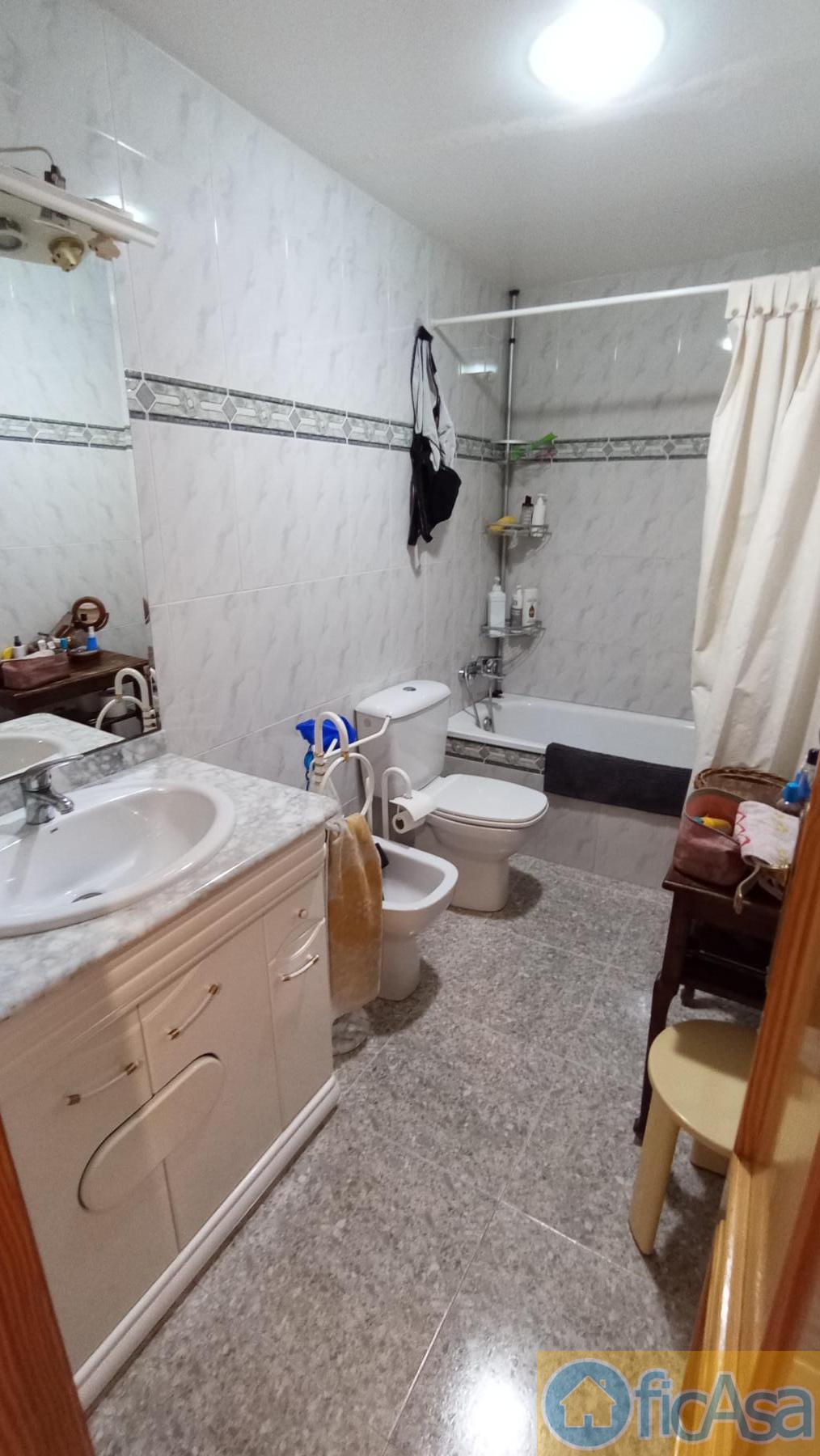 For sale of house in Alcora
