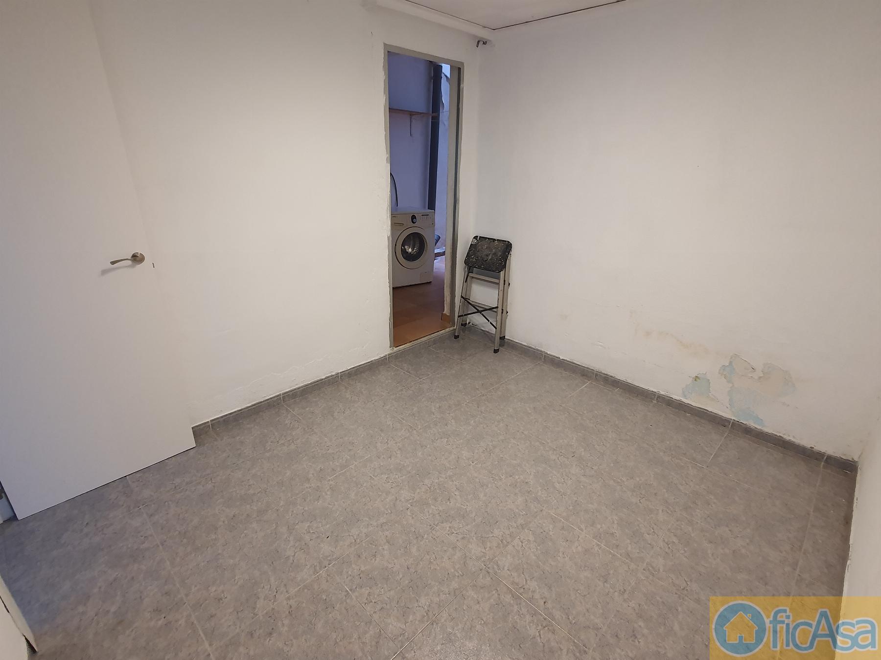 For sale of flat in Castellón
