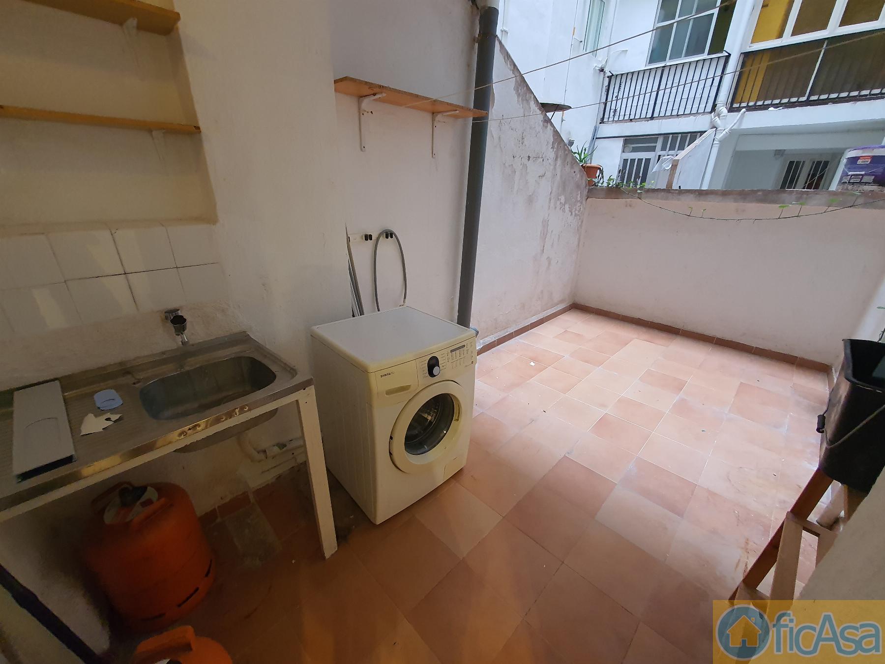 For sale of flat in Castellón