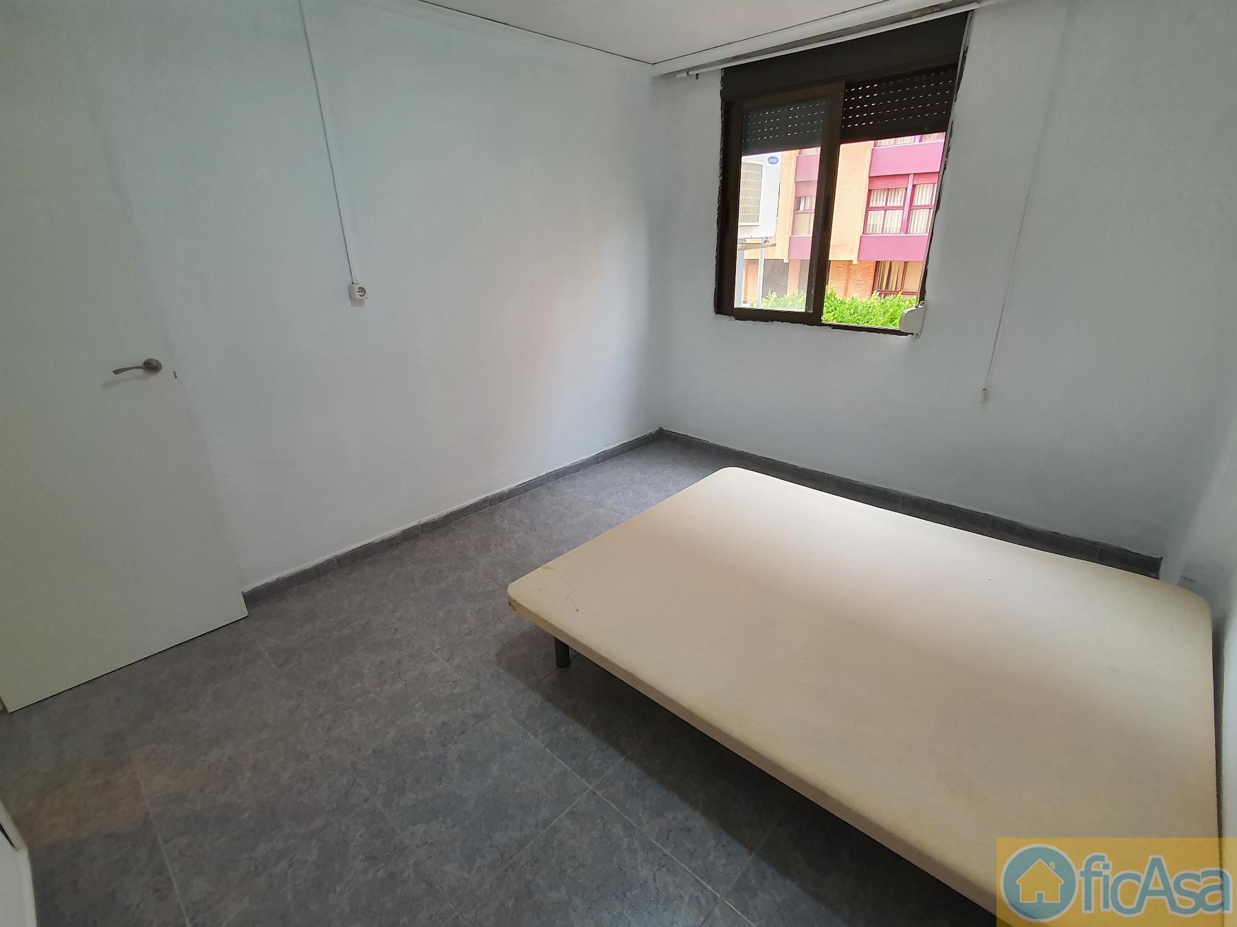 For sale of flat in Castellón