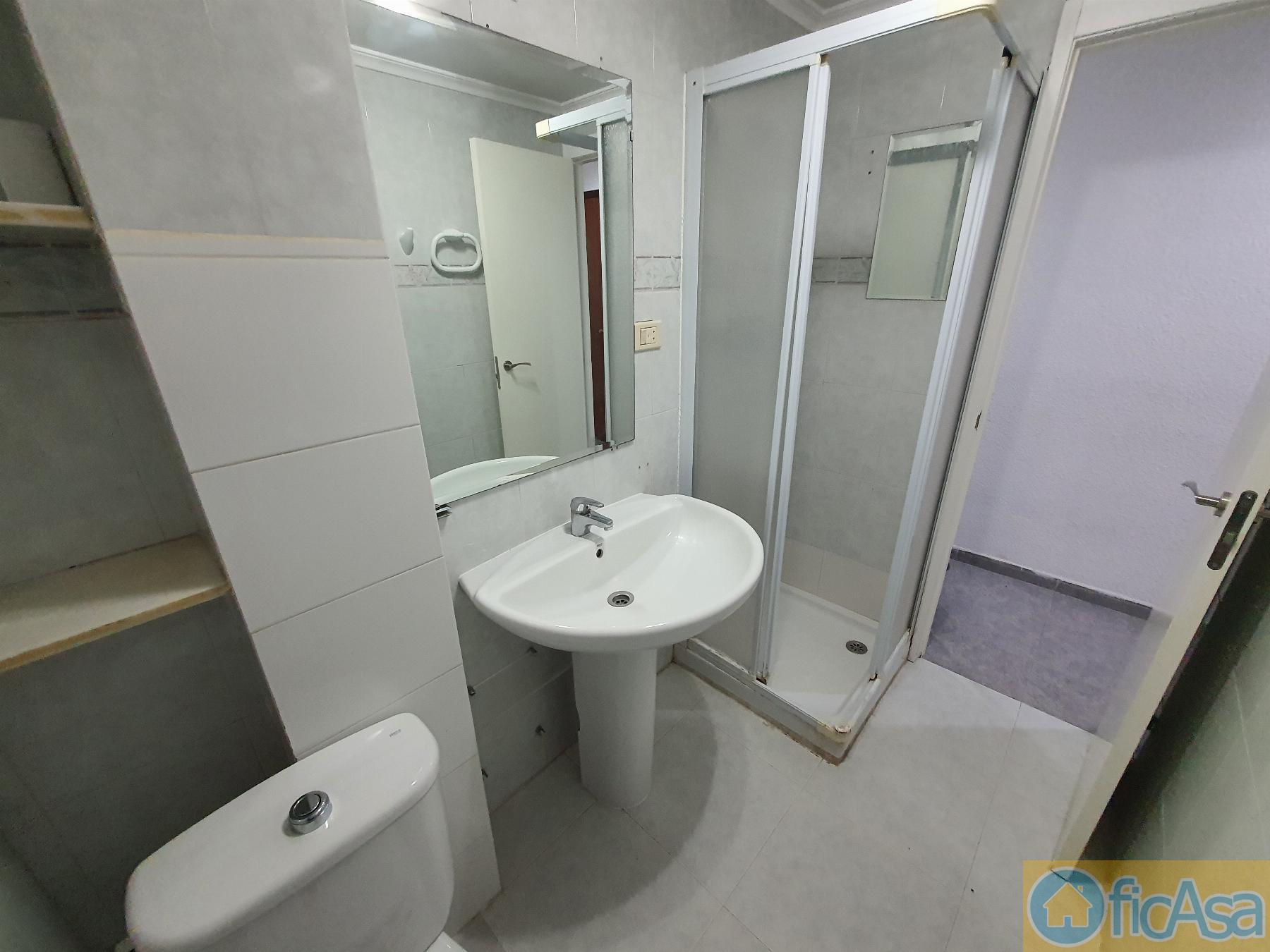 For sale of flat in Castellón
