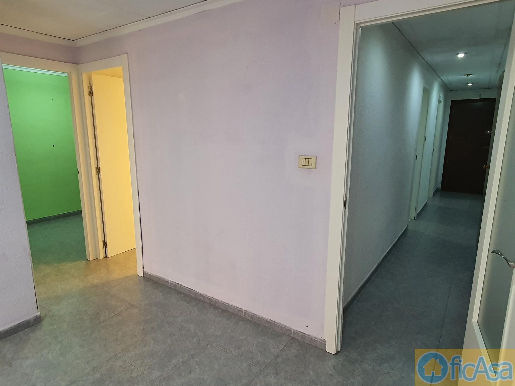 For sale of flat in Castellón