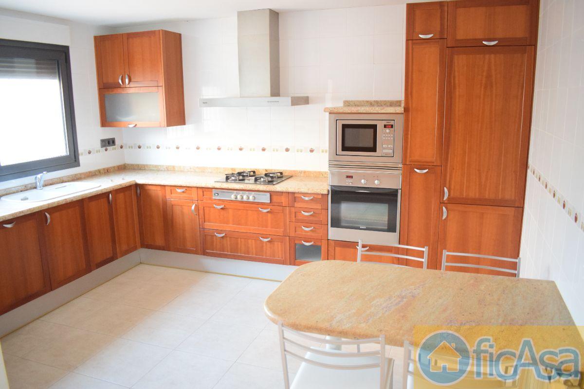 For sale of house in Castellón