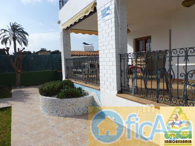 For sale of chalet in Castellón