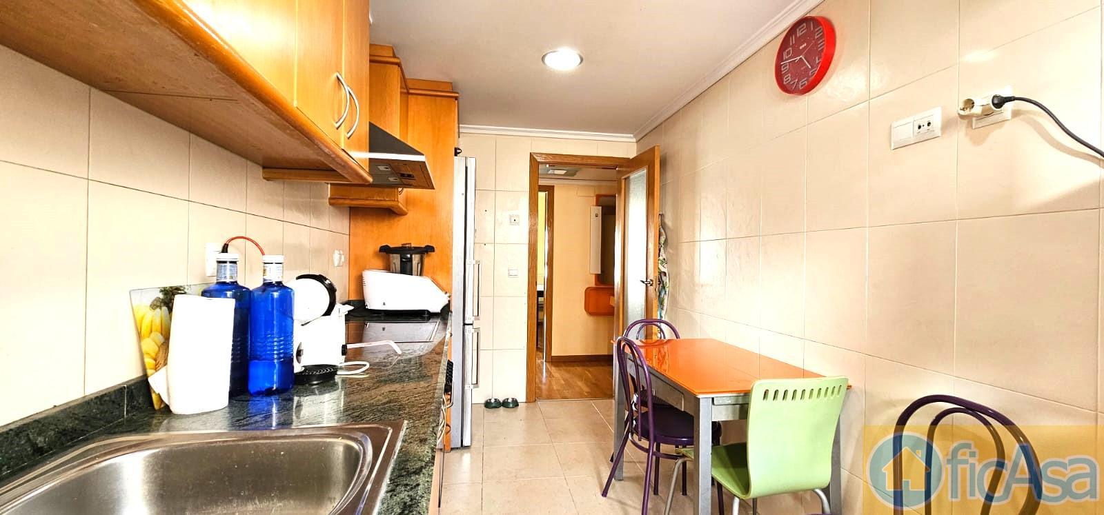 For sale of flat in Castellón