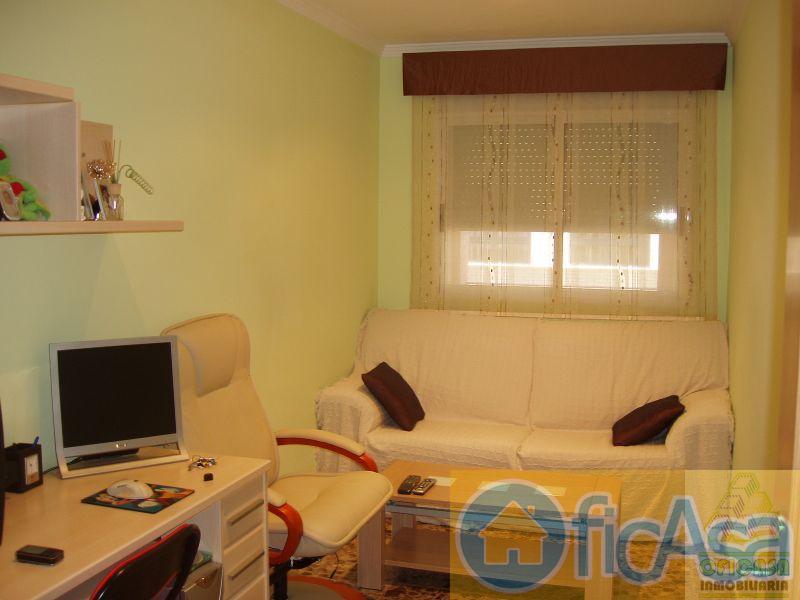 For sale of flat in Burriana