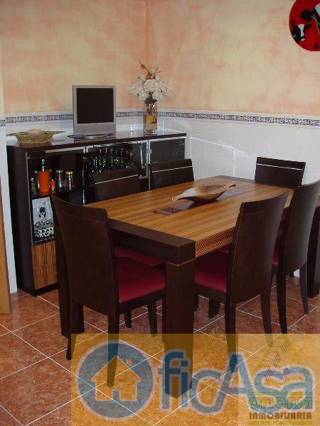 For sale of flat in Burriana