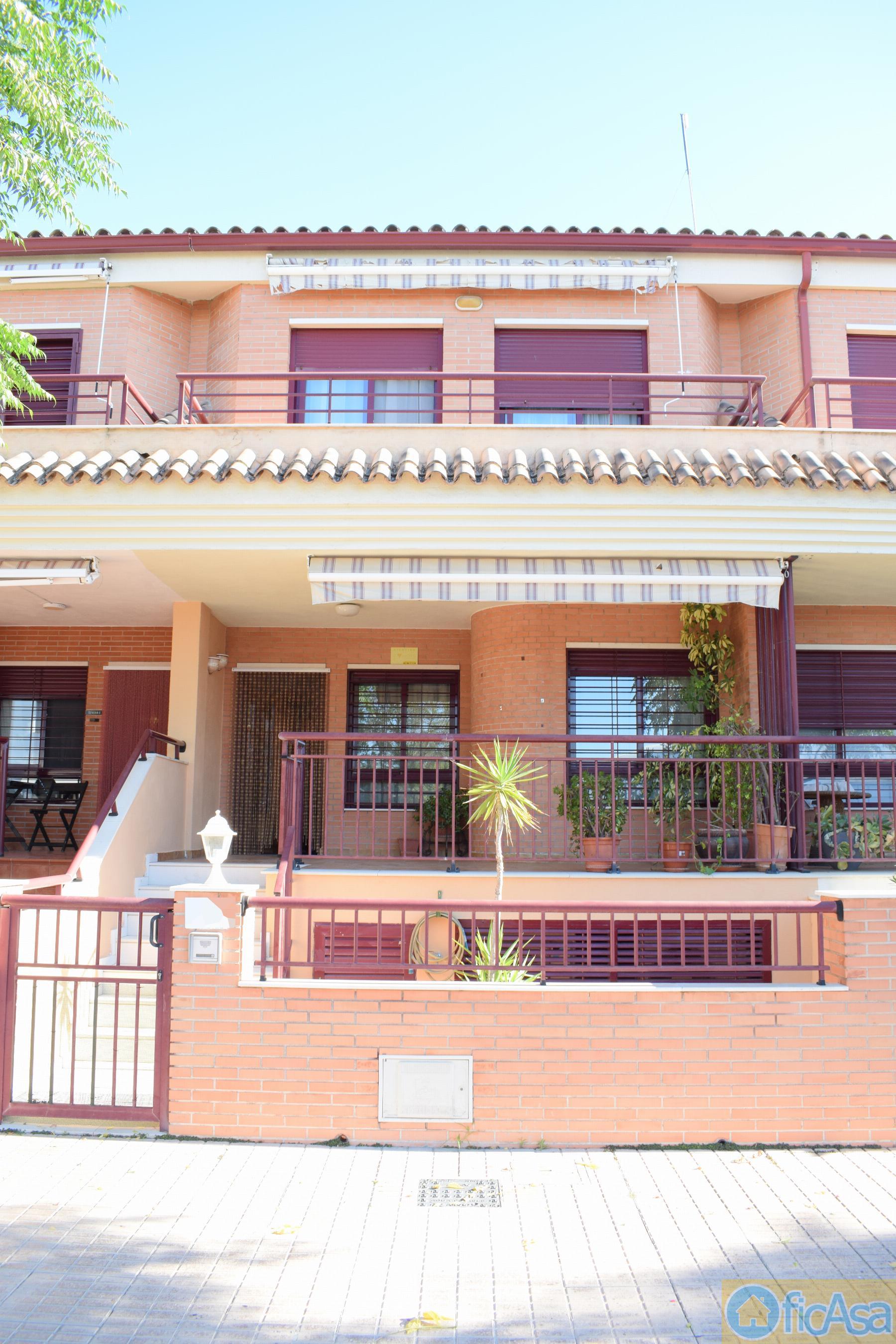 For sale of house in Castellón