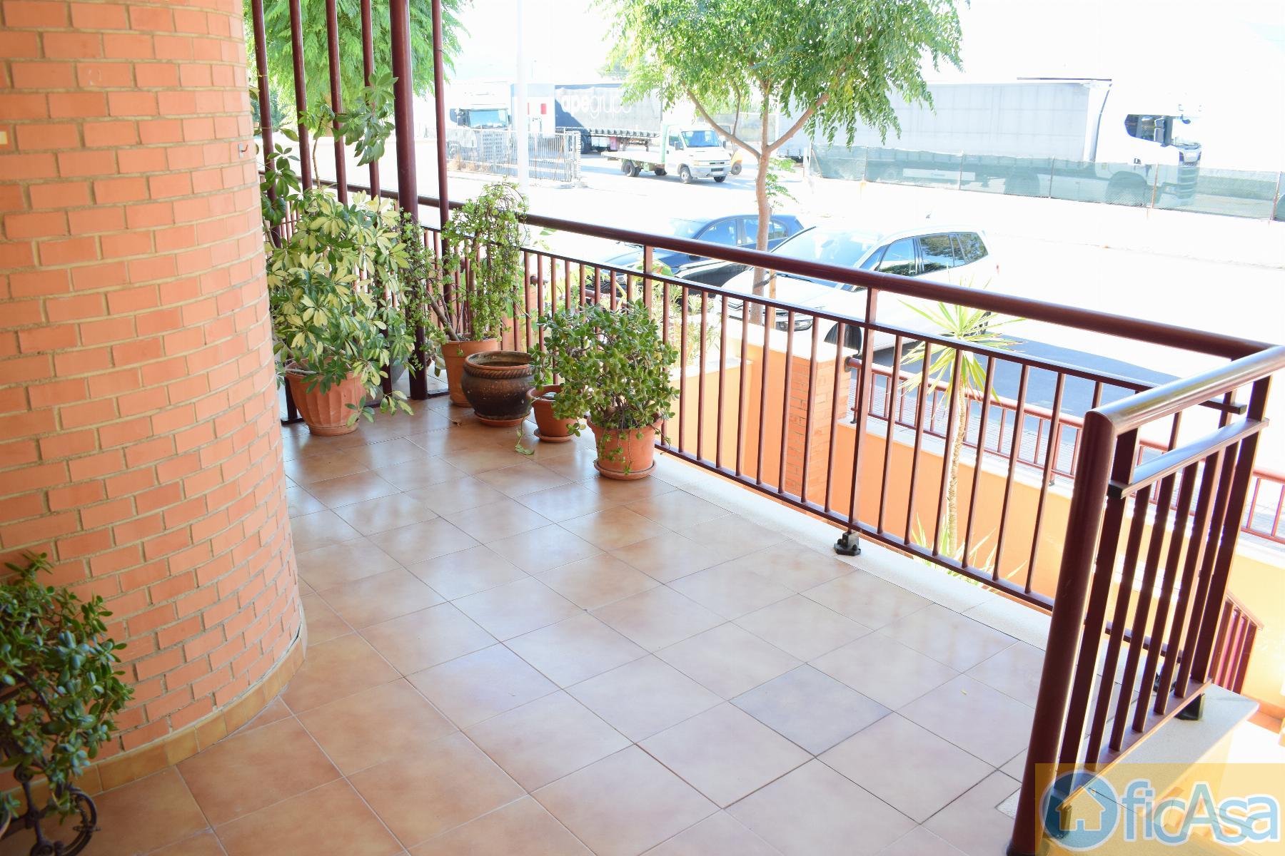 For sale of house in Castellón