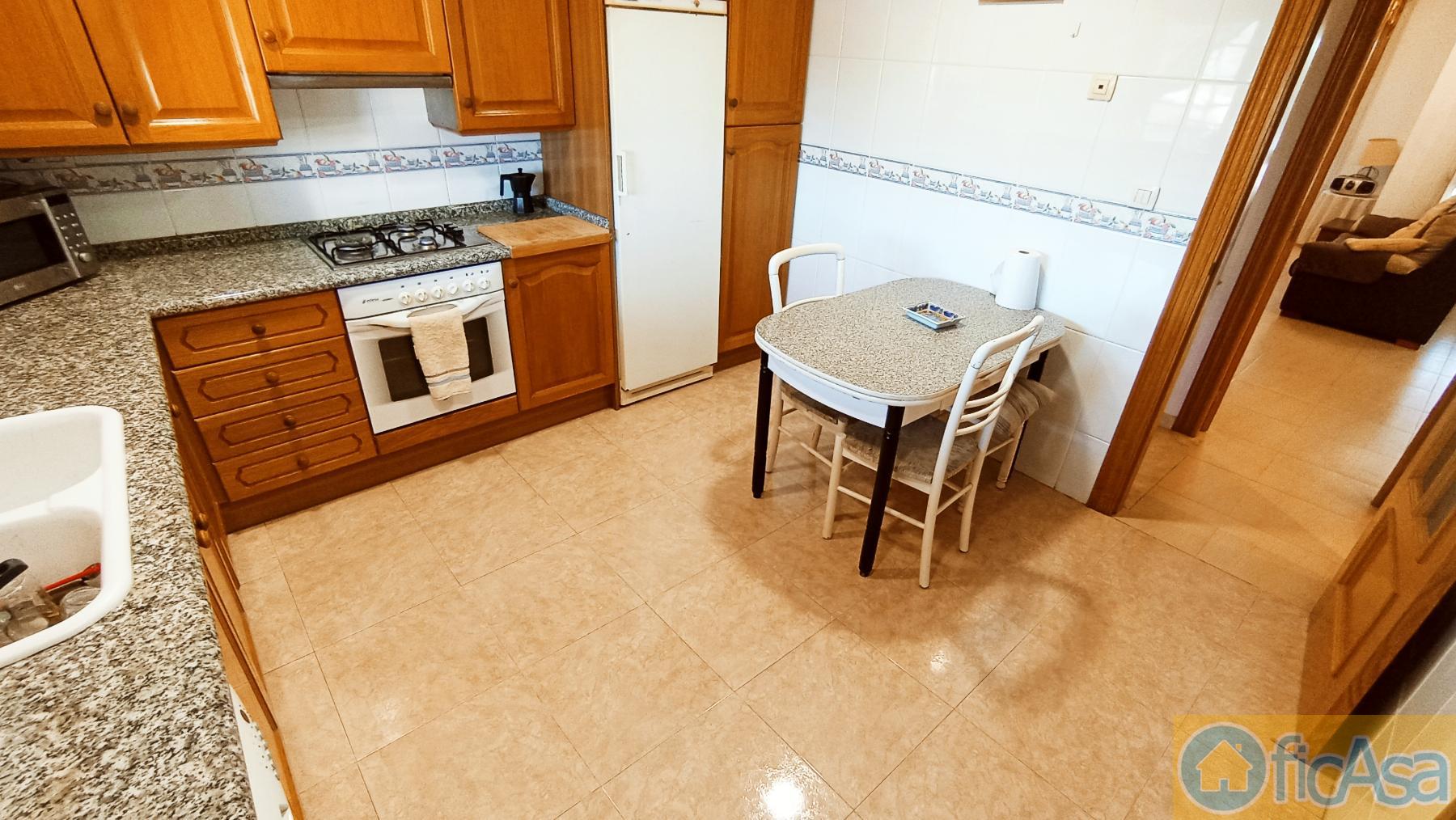 For sale of house in Castellón