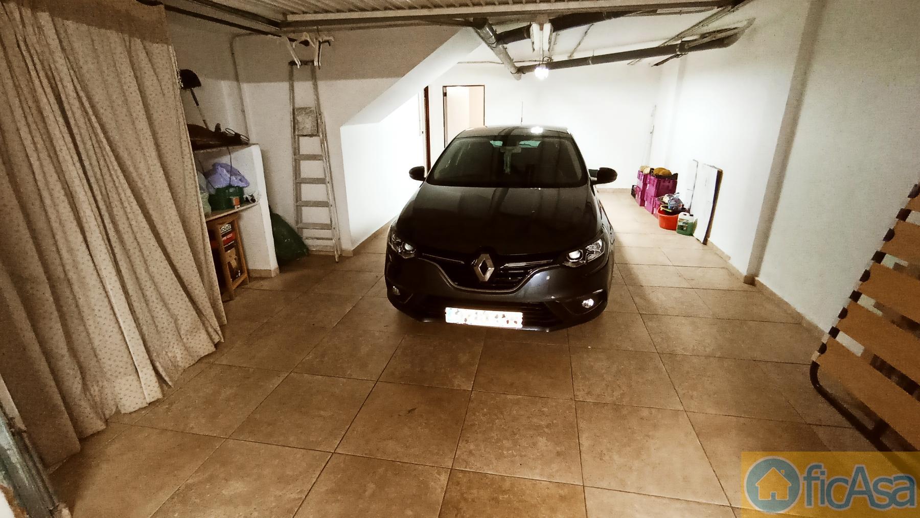 For sale of house in Castellón