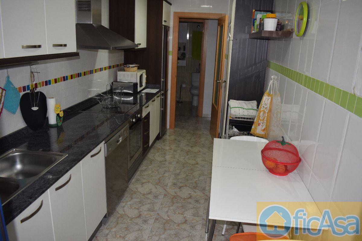 For sale of flat in Almazora