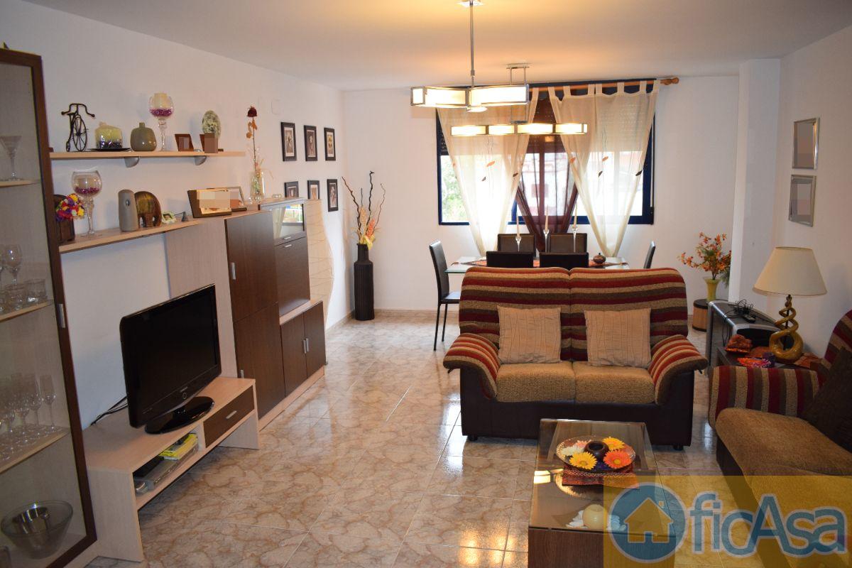 For sale of flat in Almazora