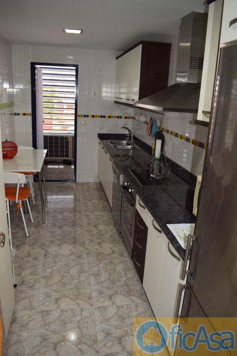 For sale of flat in Almazora