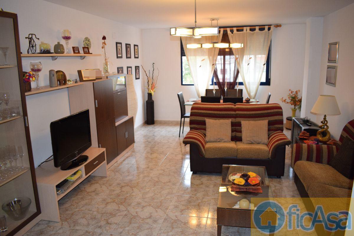 For sale of flat in Almazora