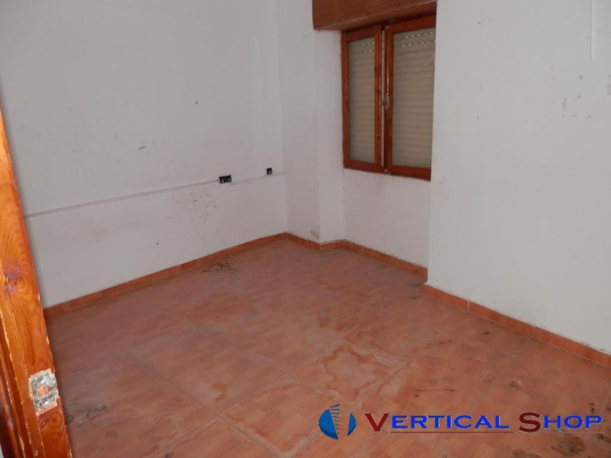 For sale of house in Caudete