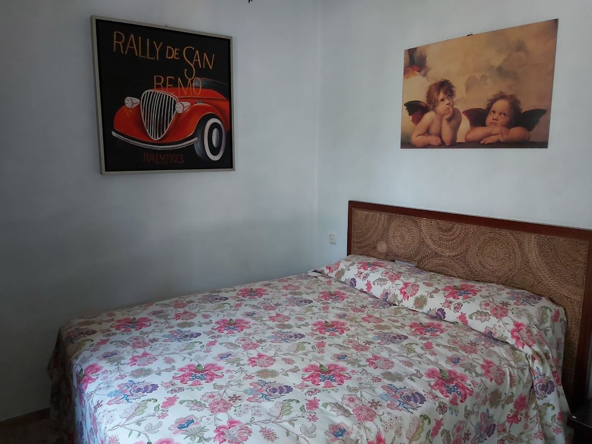 For sale of chalet in Caudete