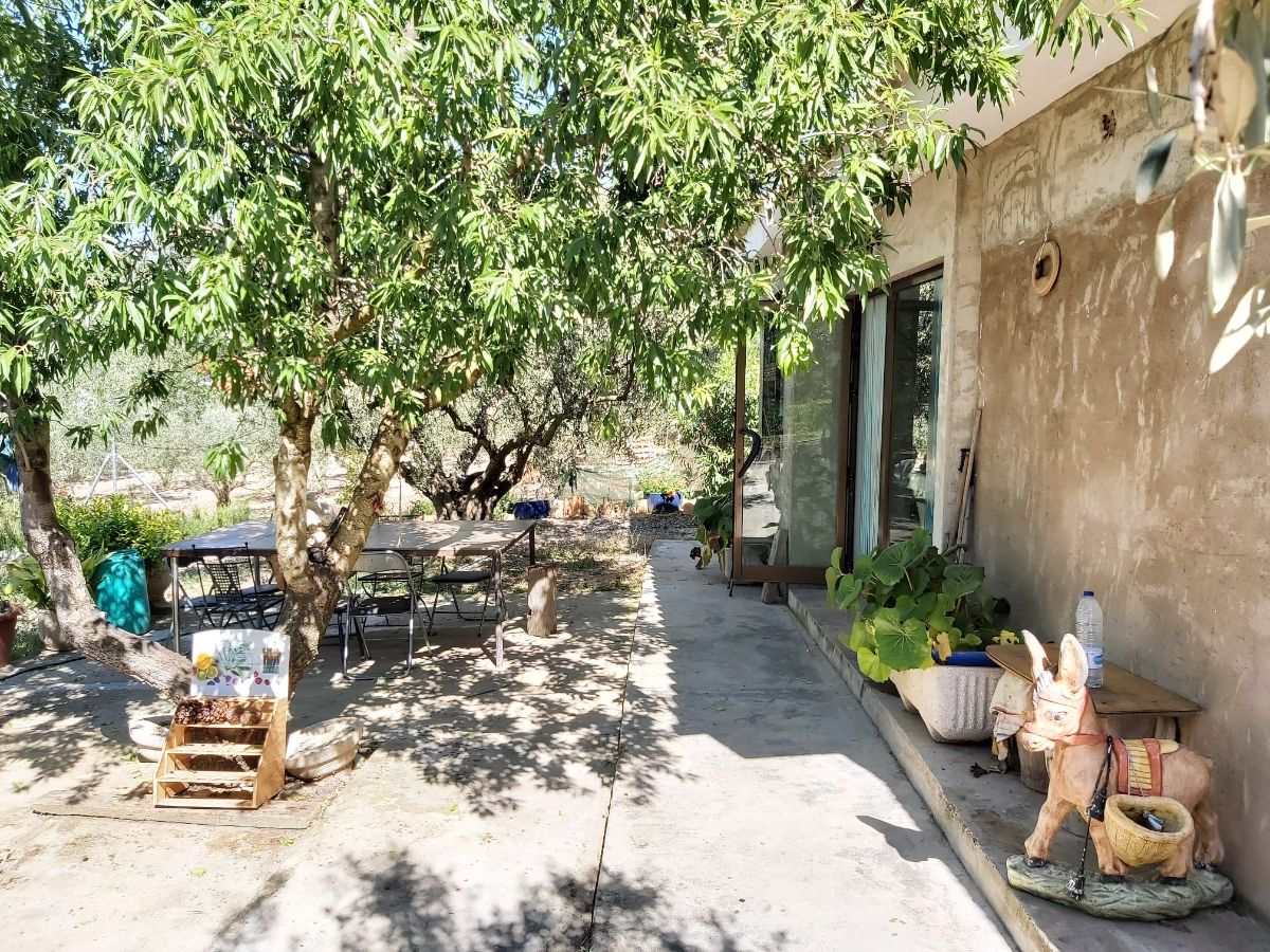 For sale of chalet in Caudete