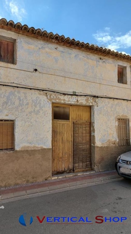 For sale of house in Caudete