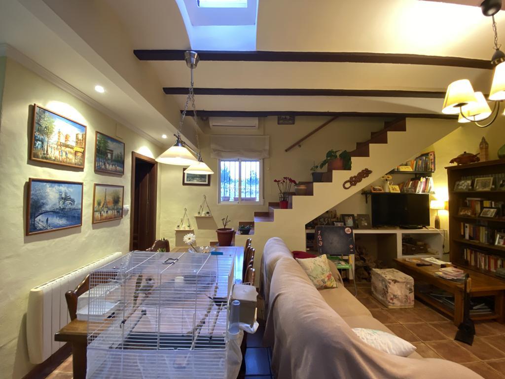 For sale of villa in Villena