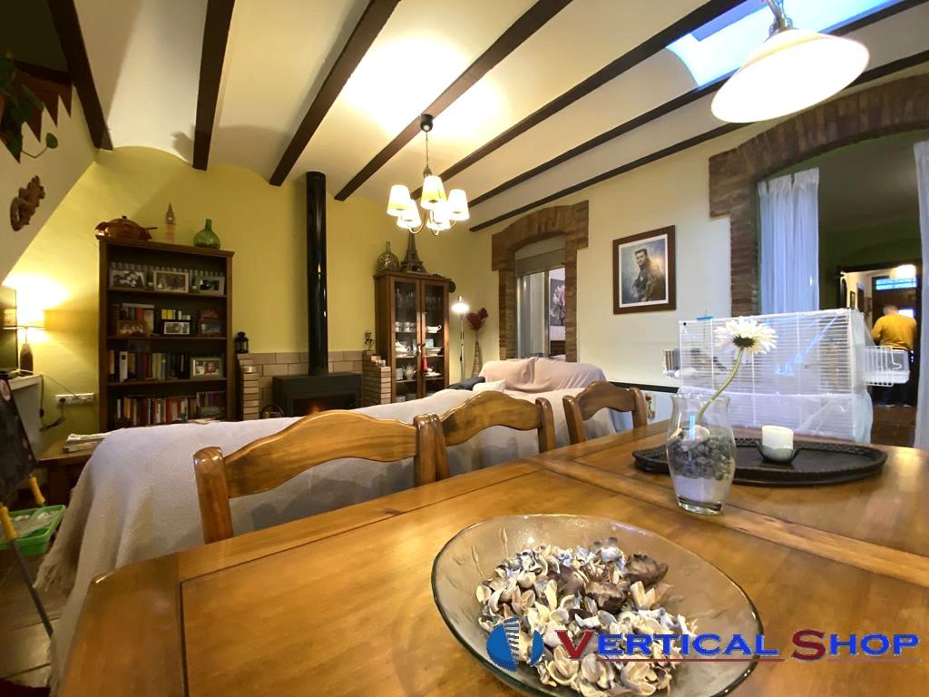 For sale of villa in Villena