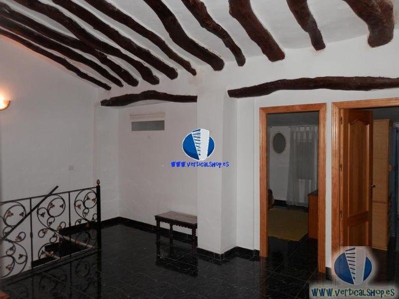 For sale of house in Caudete