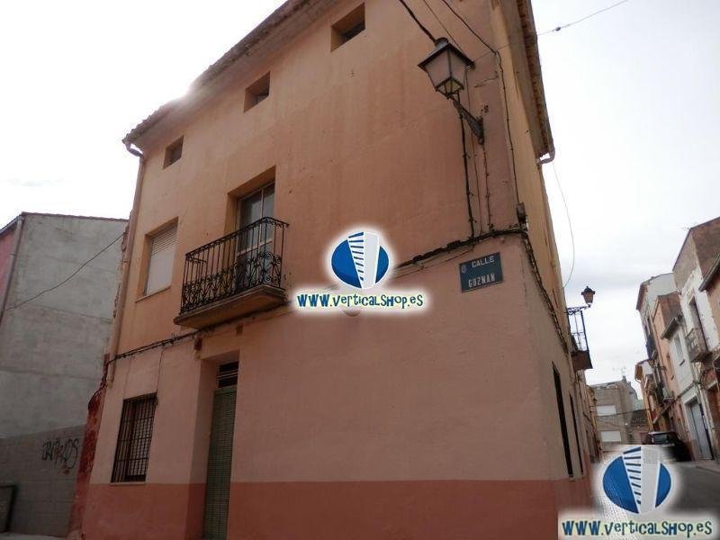Venta de casa en Caudete