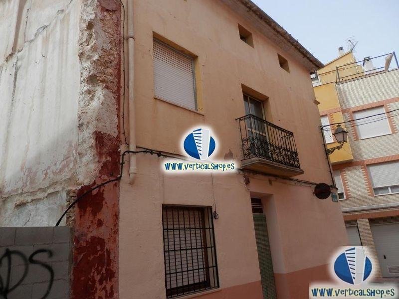 Venta de casa en Caudete