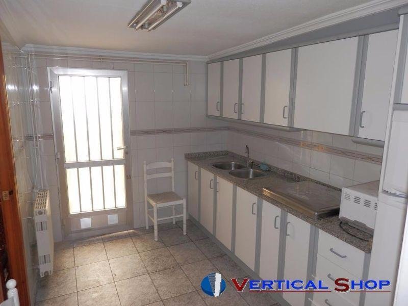 For sale of house in Caudete