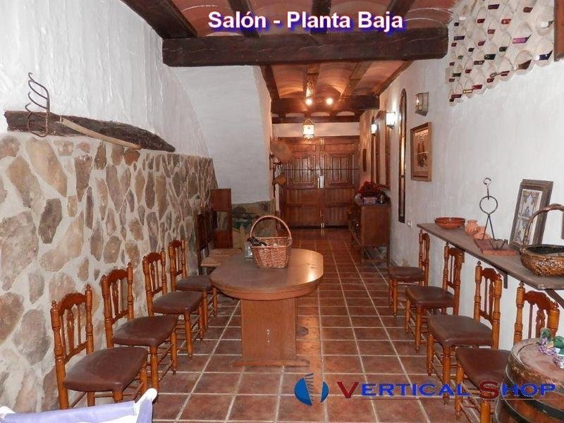 For sale of house in Caudete