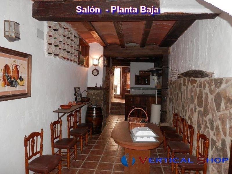 For sale of house in Caudete