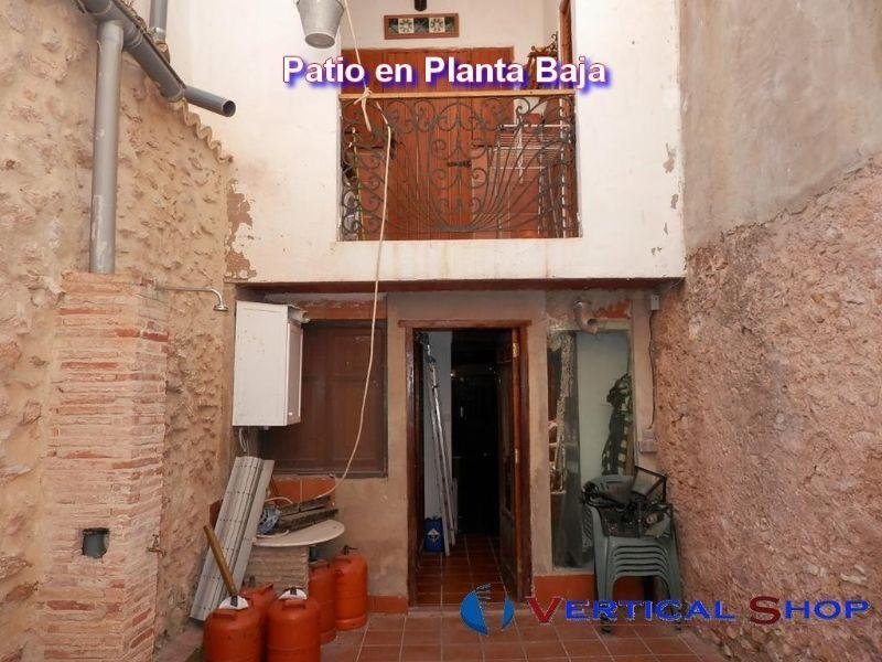 For sale of house in Caudete