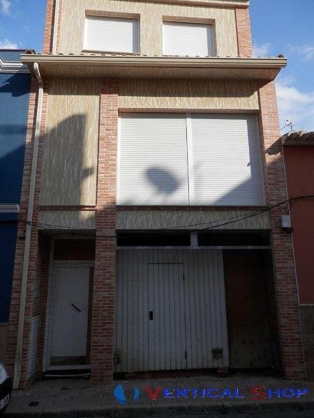 For sale of house in Caudete