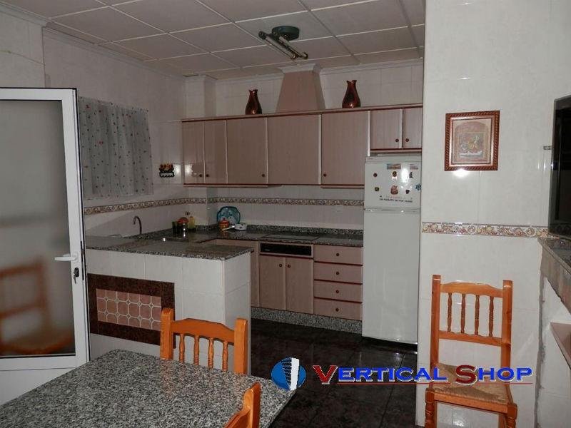 For sale of house in Caudete